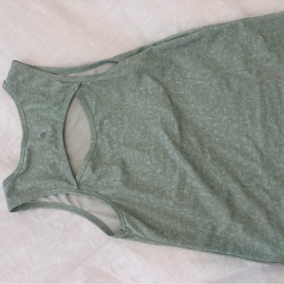 Green Work Out Top - Picture 4 of 4